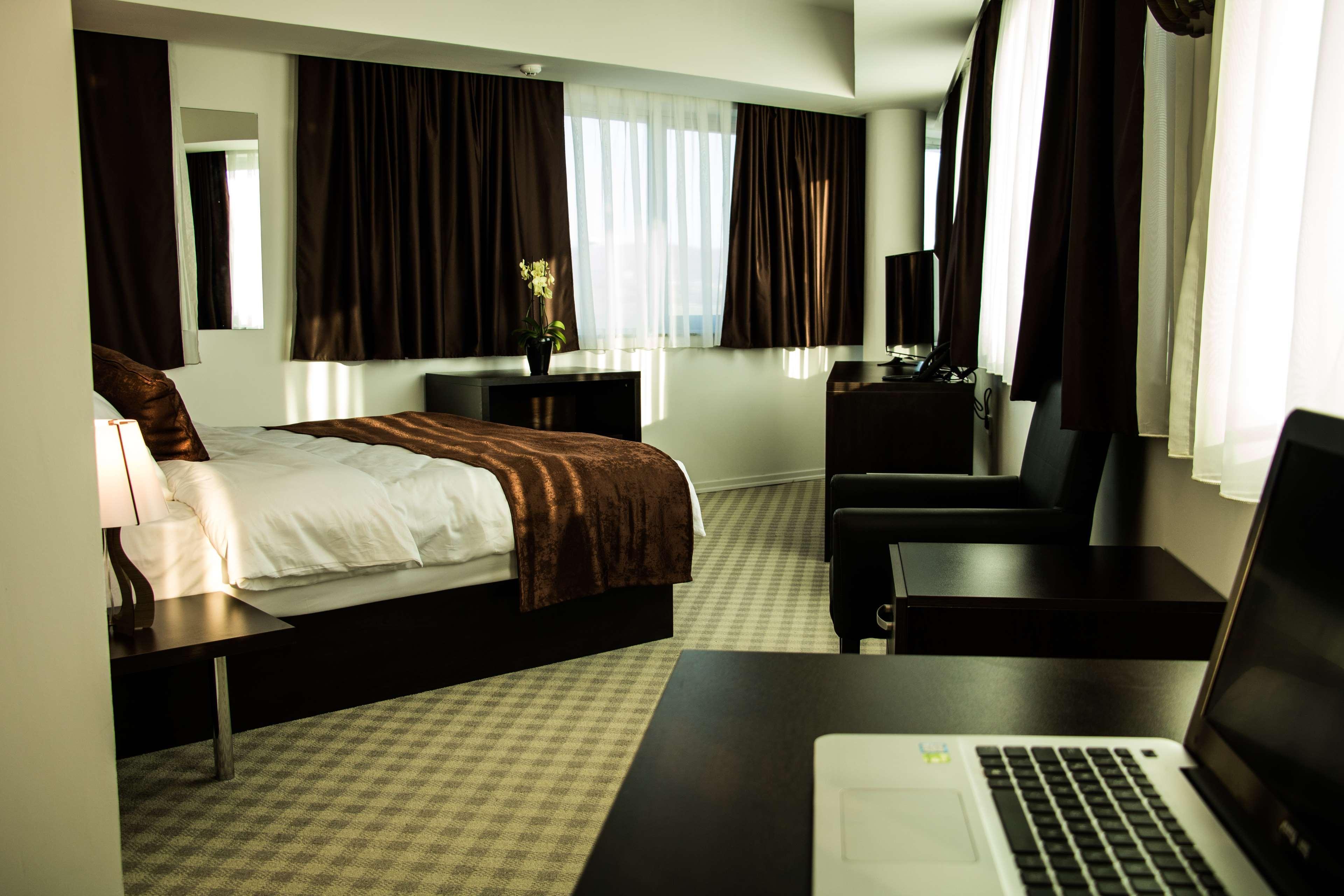 Best Western Hotel Galla Sllatine e Madhe Exterior photo